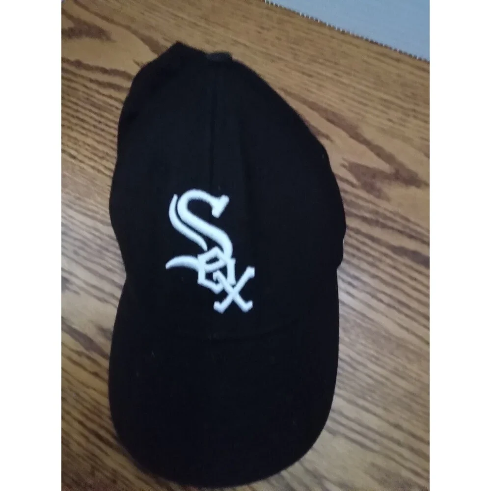 VINTAGE Chicago White Sox 47  Hat One Size Baseball Cap Black White